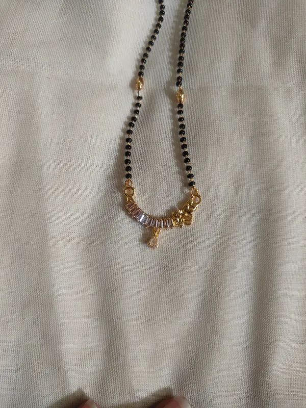 Black_Beaded_Mangalsutra_Necklace_for_Women