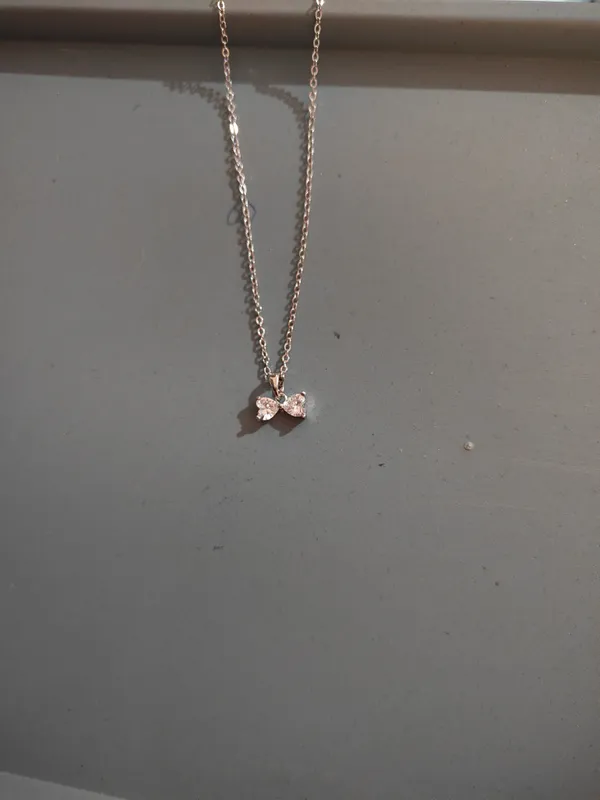 Silver-Tone_Bow_Pendant_Necklace_for_Women