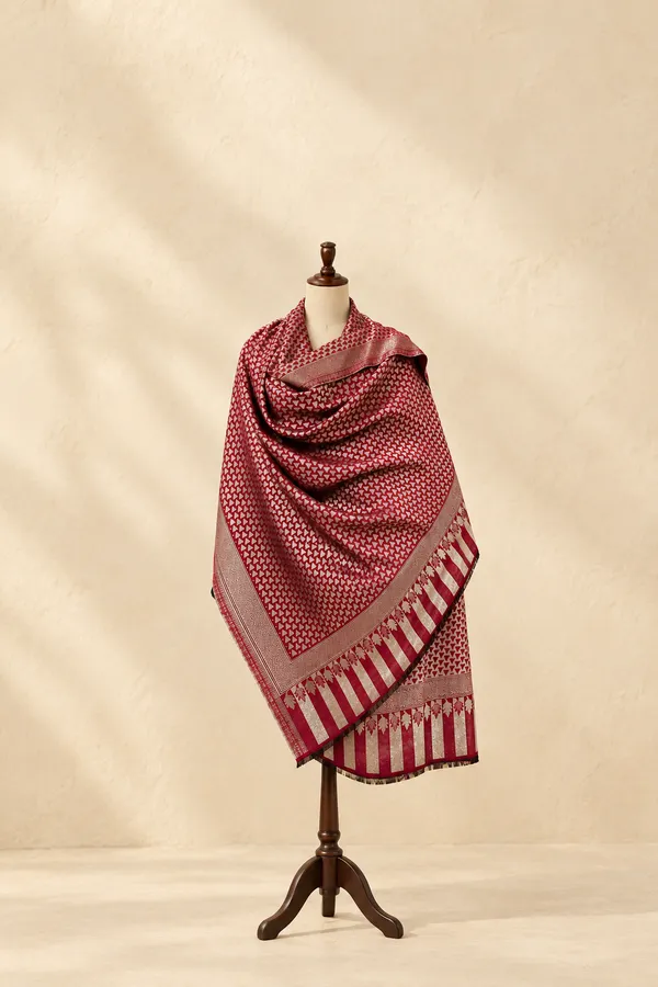 Pink_Wool_Shawl_For_Unisex