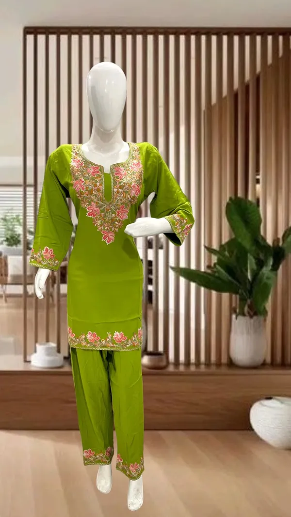 Green_Embroidered_Kurta_Set_for_Women