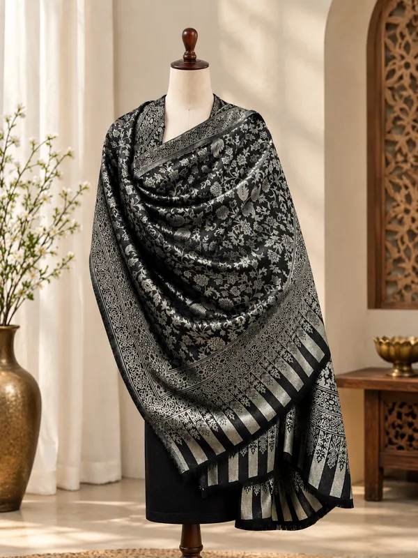 Grey_Wool_Shawl_For_Unisex