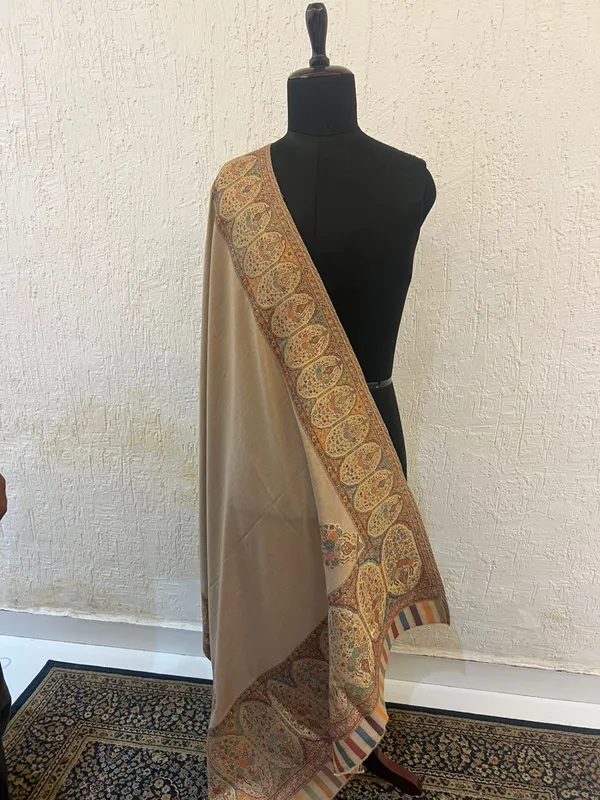 Cream_Wool_Shawl_For_Unisex