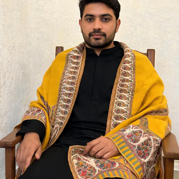 Yellow_Wool_Shawl_For_Unisex