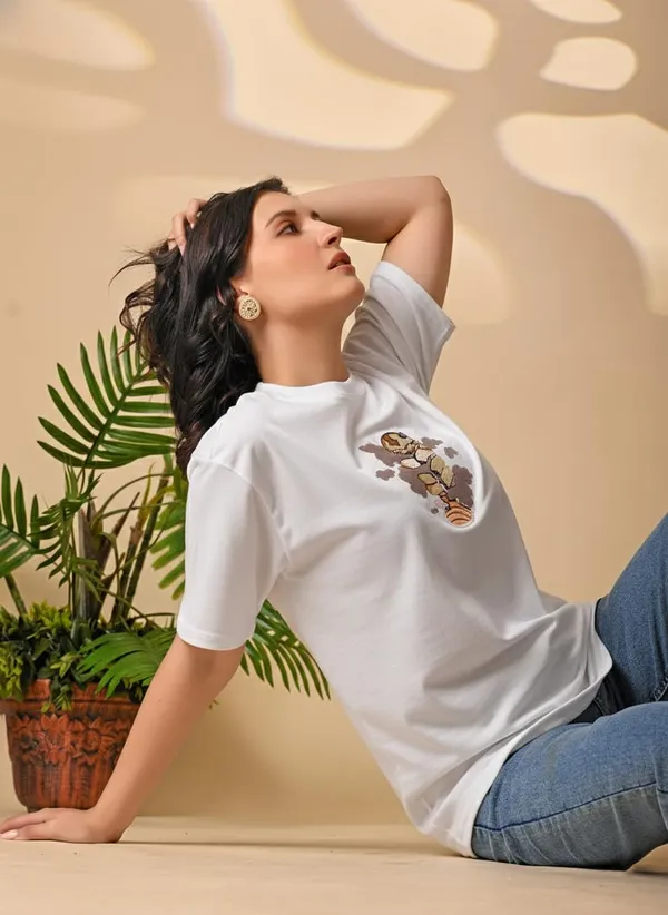 Appa_Character_Embroidered_T_Shirt