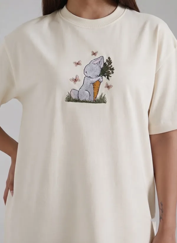 Cream_Casual_Fit_Graphic_T-Shirt_for_Women