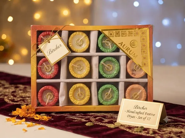 Handcrafted_Festive_Decorative_Diyas_Set_Of_12