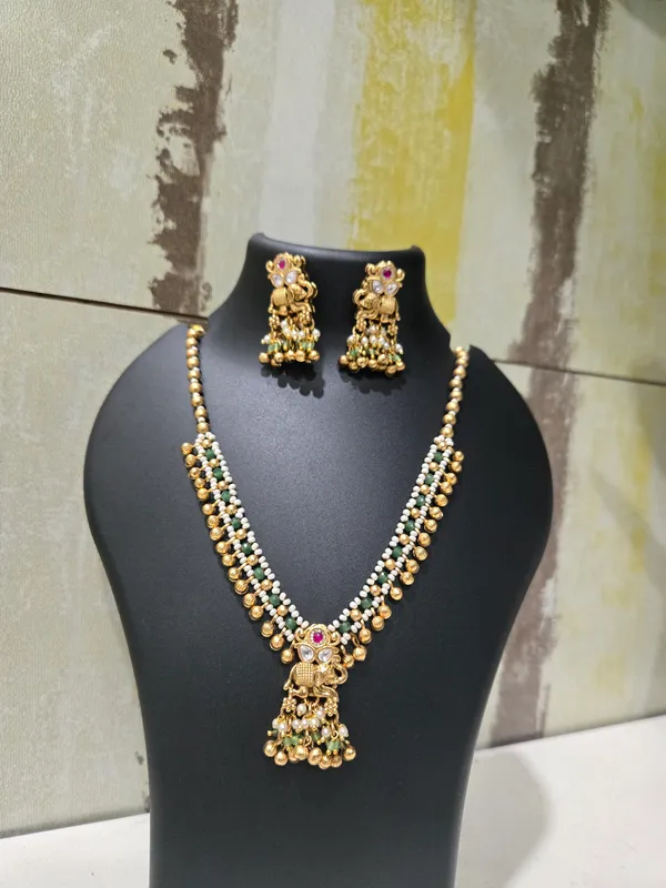 Gold_Tone_Traditional_Necklace_Set_for_Women