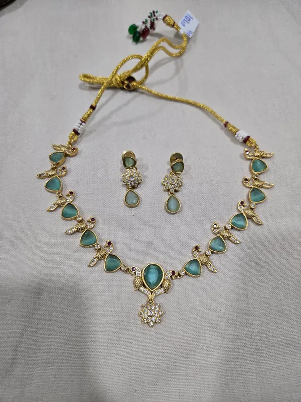 Gold_Tone_Teal_Stone_Necklace_Set_for_Women