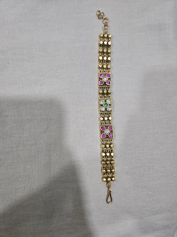 Gold_Tone_Beaded_Bracelet_for_Women