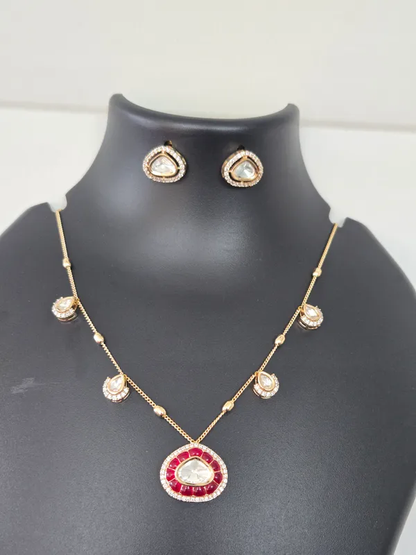 Gold_Tone_Stone_Studded_Necklace_Set_for_Women
