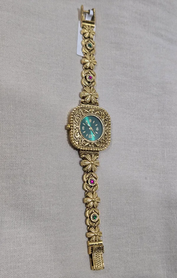 Gold_Tone_Embellished_Bracelet_Watch_for_Women