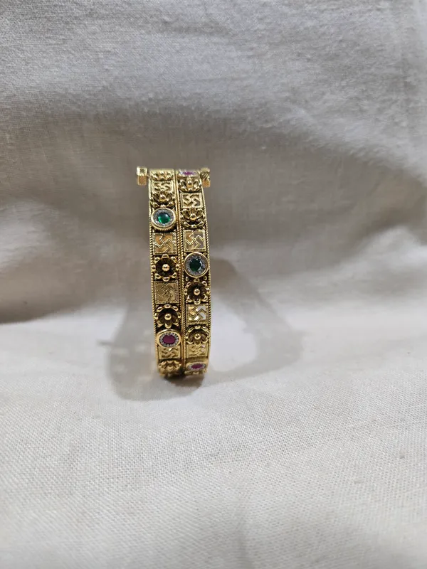 Gold_Tone_Embellished_Bangles_for_Women