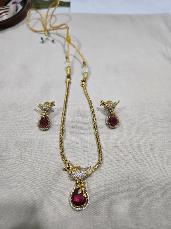 Gold_Tone_Red_Stone_Necklace_And_Earring_Set_For_Women