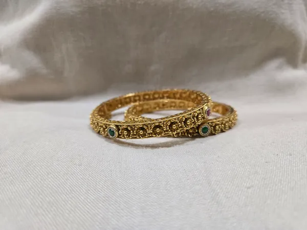Gold_Tone_Embellished_Bangles_for_Women