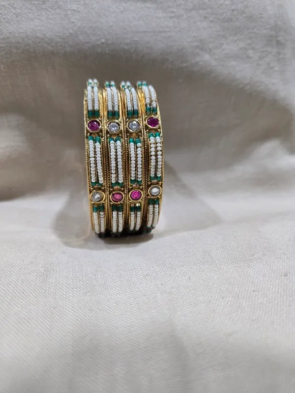 Gold-Toned_Beaded_Traditional_Bangles_for_Women