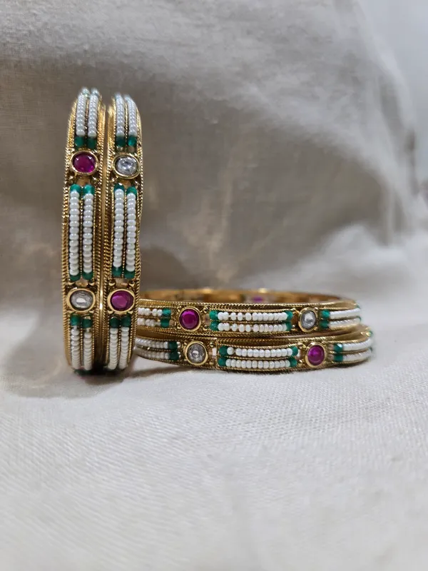 Gold-Toned_Beaded_Traditional_Bangles_for_Women