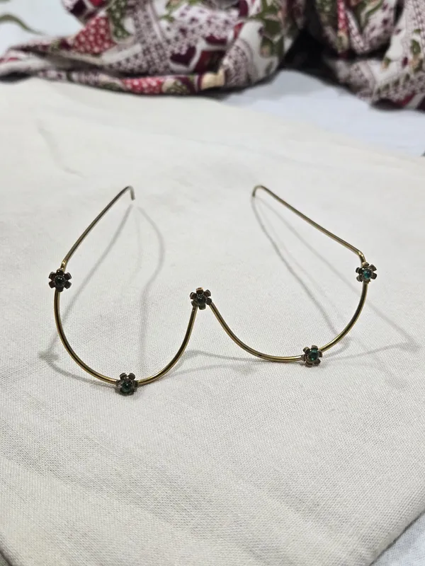 Gold_Tone_Floral_Necklace_for_Women