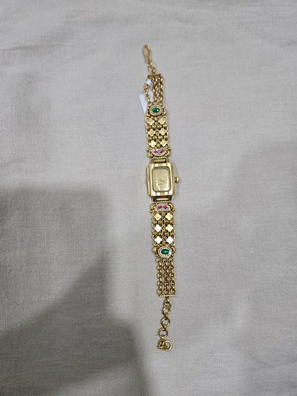 Gold_Tone_Embellished_Analog_Bracelet_Watch_for_Women