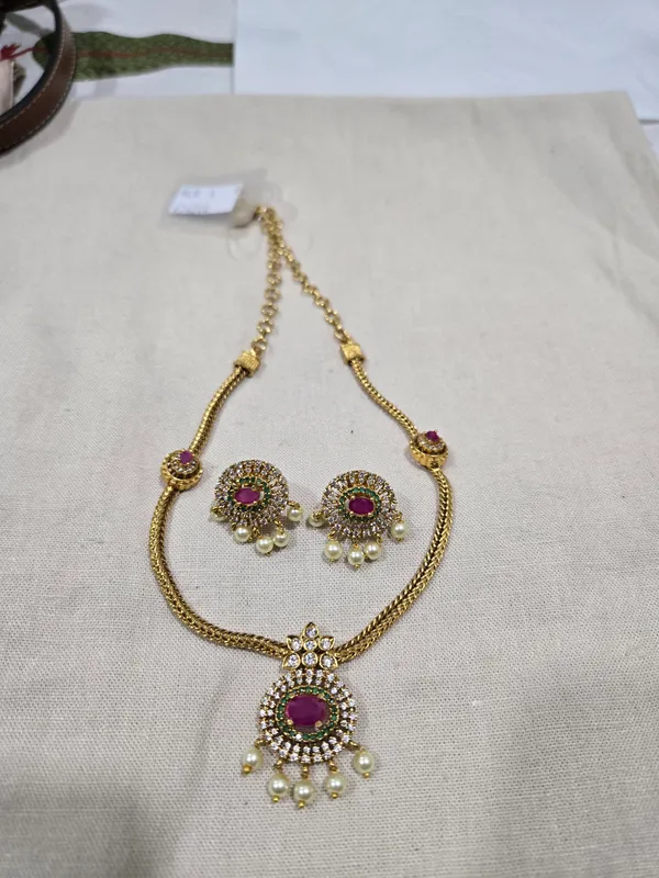 Gold_Tone_Pink_Stone_Necklace_And_Earrings_Set_For_Women