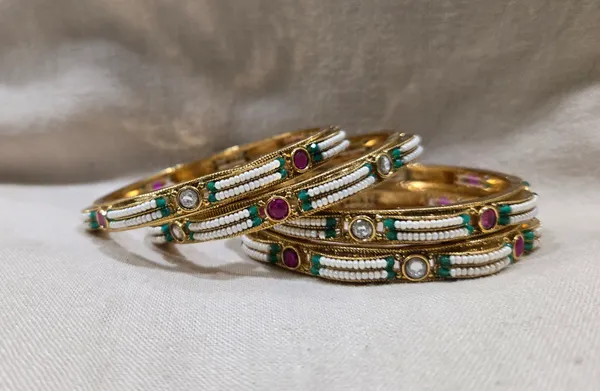 Gold_Tone_Embellished_Bangle_Set_for_Women