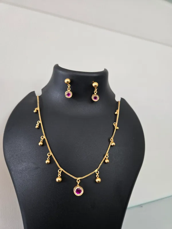 Gold_Tone_Pink_Stone_Necklace_Set_for_Women