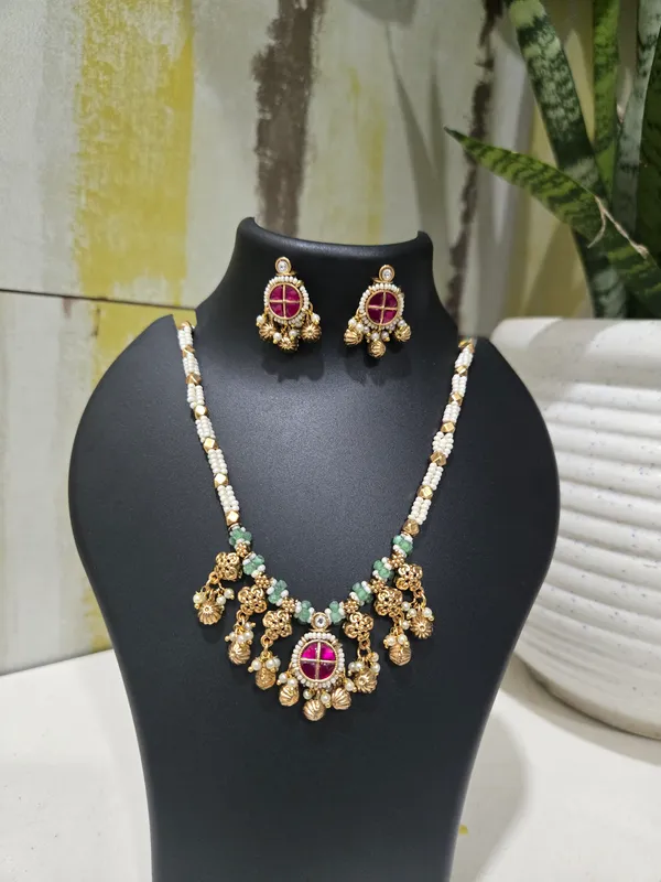 Gold_Tone_Traditional_Necklace_Set_for_Women