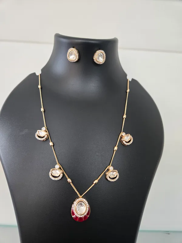 Gold_Tone_Traditional_Necklace_And_Earring_Set_for_Women