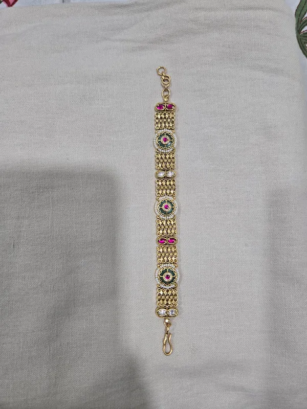 Gold_Tone_Beaded_Stone_Bracelet_for_Women