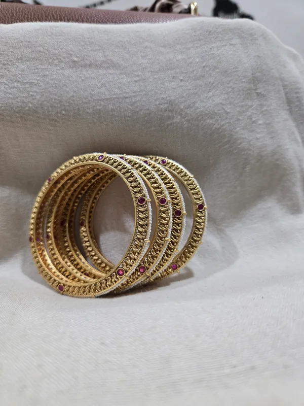 Gold_Tone_Stone_Studded_Bangles_Set_for_Women