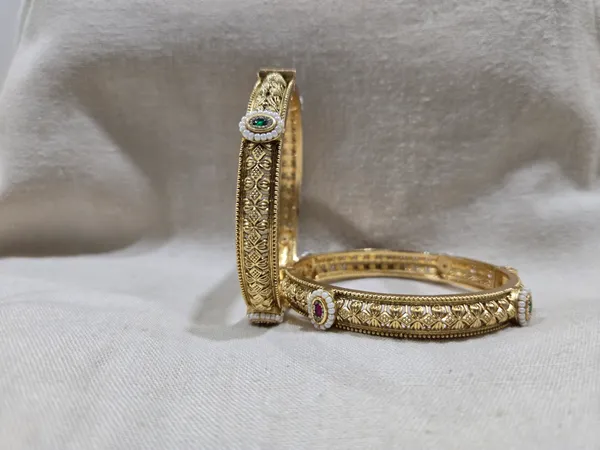 Gold_Tone_Embellished_Bangles_for_Women