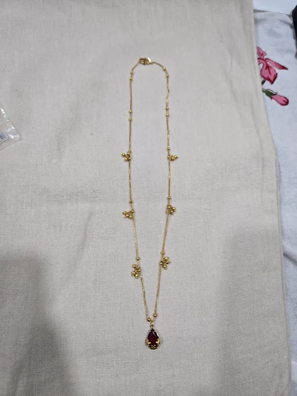 Gold_Tone_Floral_Pendant_Necklace_for_Women