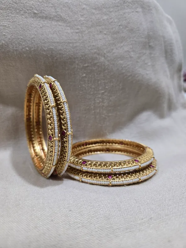 Gold_Tone_Stone_Studded_Bangles_Set_for_Women
