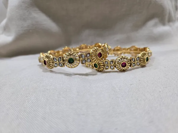 Gold_Tone_Multicolour_Stone_Embellished_Bangles_for_Women