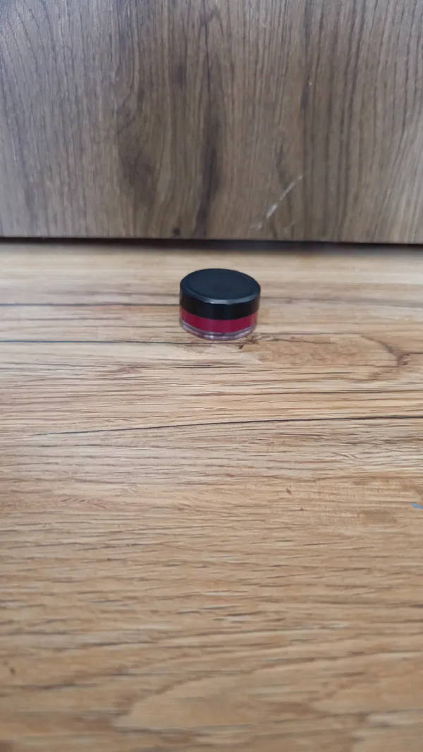Ojivika_Herbals_Strawbery_Lip_Balm
