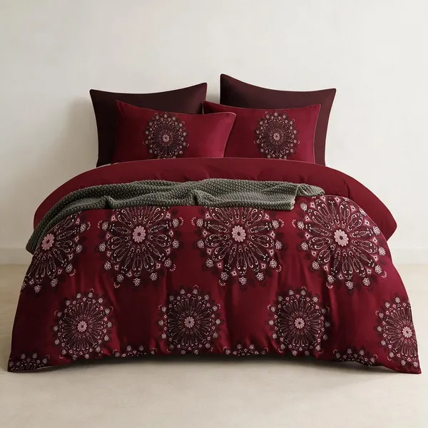 Cotton_Polyester_Blend_Maroon_Floral_Print_Double_Bedsheet