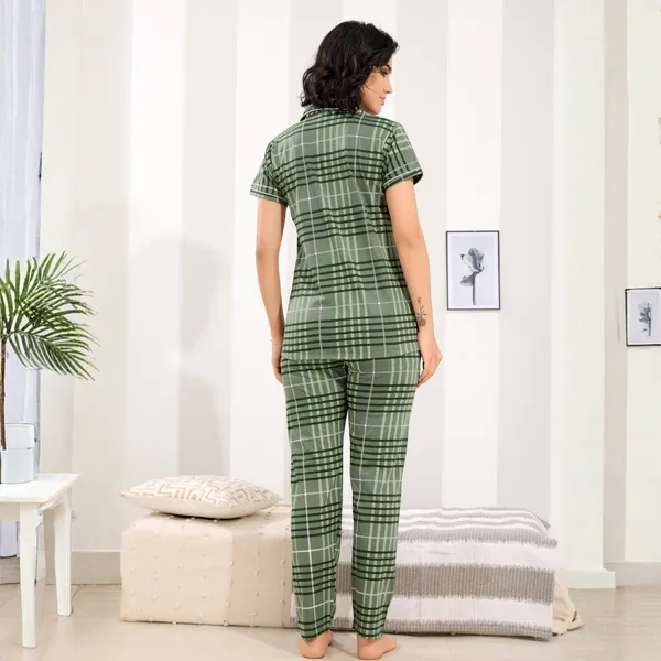 Printed_Night_Suit_Set_of_Shirt_&_Pyjama_|_Collar_Neck,_Half_Sleeve_&_Relaxed_Fit_Pyjama_Set