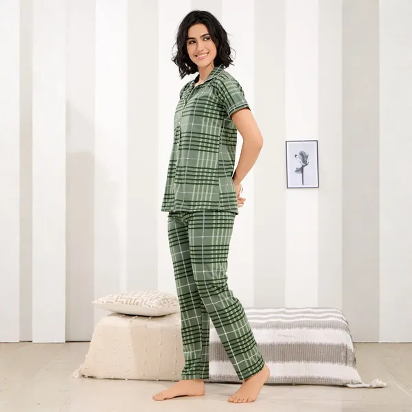 Printed_Night_Suit_Set_of_Shirt_&_Pyjama_|_Collar_Neck,_Half_Sleeve_&_Relaxed_Fit_Pyjama_Set
