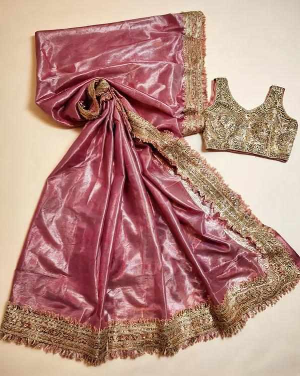 Flagged_Mashru_Silk_Saree_With_Blouse_Piece_For_Women