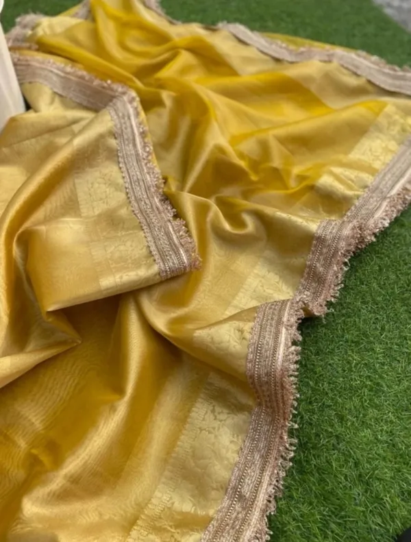 Golden_Yellow_Mashru_Silk_Saree_With_Blouse_Piece_For_Women