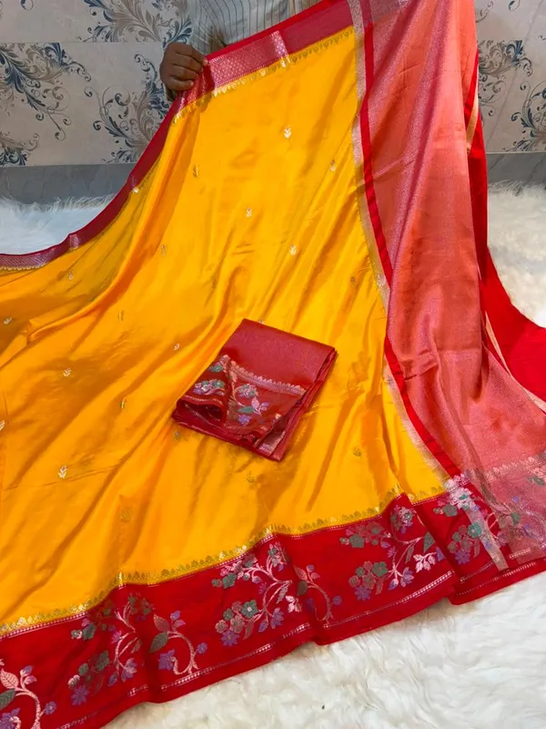 Yellow_Raw_Mango_Silk_Saree_With_Blouse_Piece_For_Women