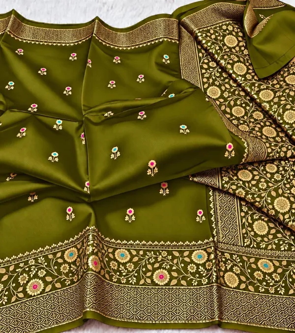 Olive_Green_Organza_Saree_With_Blouse_Piece_For_Women