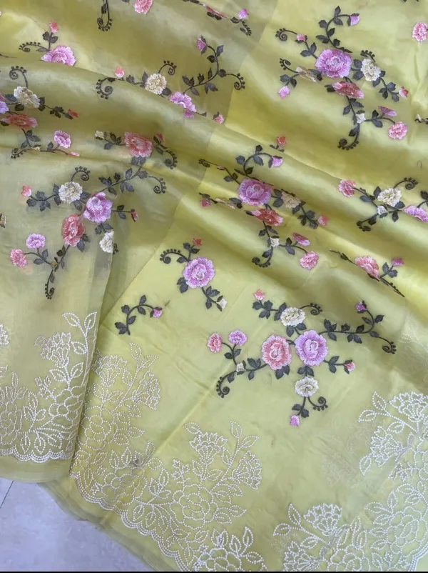 Olive_Green_Embroidery_Organza_Saree_With_Blouse_Piece_For_Women
