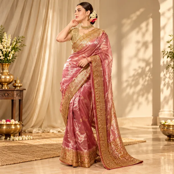 Flagged_Mashru_Silk_Saree_With_Blouse_Piece_For_Women