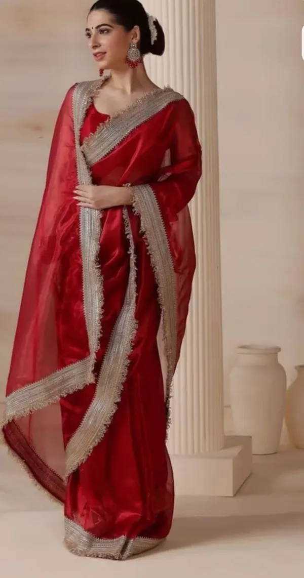 Red_Mashru_Silk_Saree_With_Blouse_Piece_For_Women