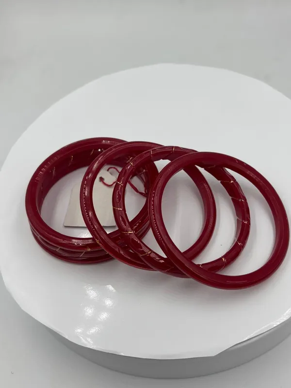 Maroon_Gold_Tone_Embellished_Bangle_Set_for_Women