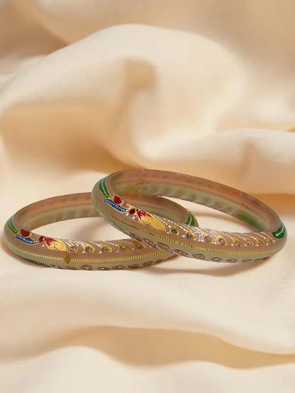 Shreenathji_Gold_Minimalist_Everyday_Traditional_Hand_Painted_22K_Gold_Bound_Light_Ivory_Plastic_Base_Bangles