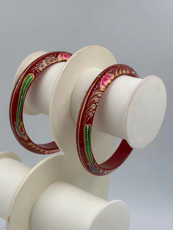 Shreenathji_Gold_Minimalist_Everyday_Traditional_Hand_Painted_22K_Gold_Bound_Red_Plastic_Base_Bangles_(Pack_Of_2)