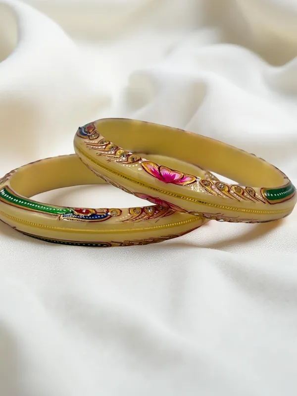 Shreenathji_Gold_Minimalist_Everyday_Traditional_Hand_Painted_22K_Gold_Bound_Cream_Plastic_Base_Bangles