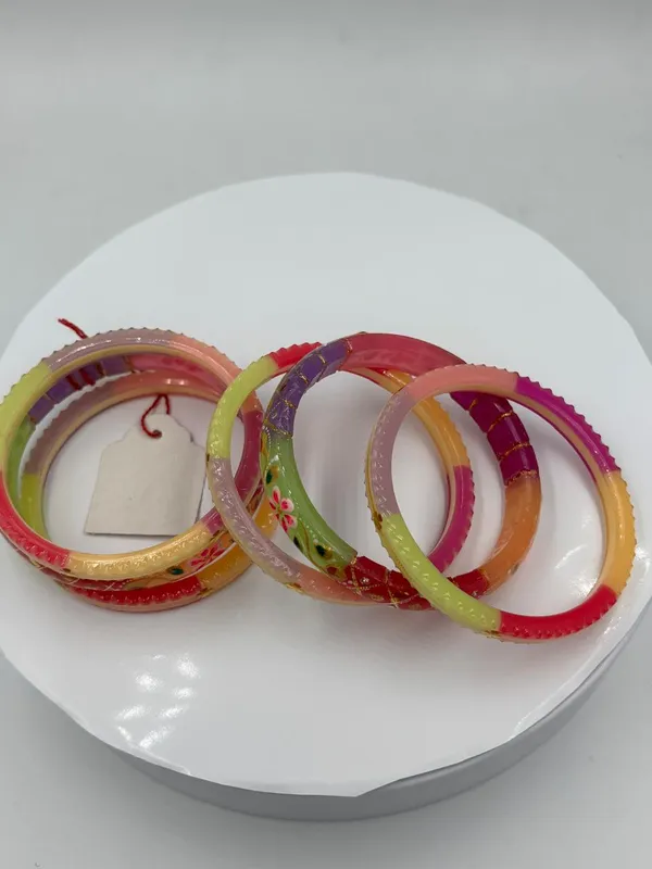 Shreenathji_Gold_Daily_Wear_&_Festive_Bangles_22K_Gold_Multi_Colour_With_Heart_Gold_Pcs_Bangle_Set_(Pack_of_6)