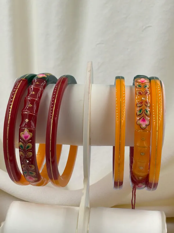 Shreenathji_Gold_Daily_Wear_&_Festive_Bangles_22K_Gold_Hand_Painted_Tri_Colour_Red,_Green_&_Orange_Bangle_Set_(Pack_of_6)